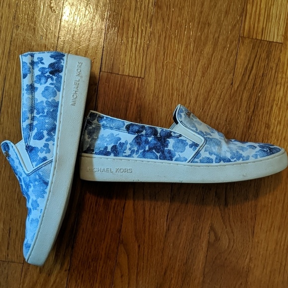 MK size 7 Floral slides - Picture 7 of 8